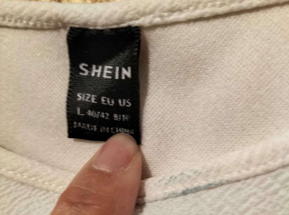 Body em branco Shein