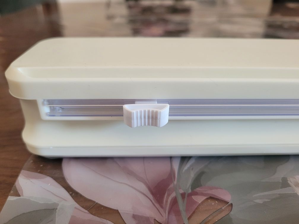 Podajnik ,pojemnik do folii spożywczej lub aluminiowej
