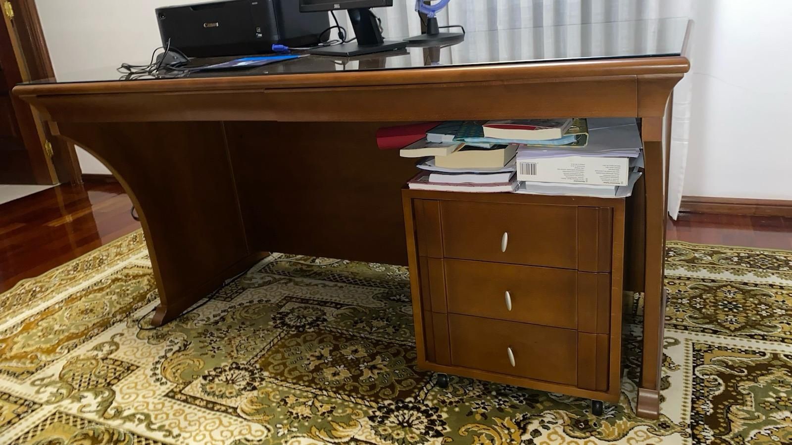 Estante escritorio e secretaria com bloco de gavetas