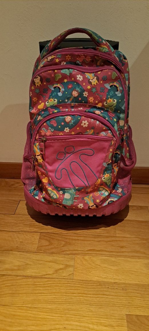 Mochila totto com rodas