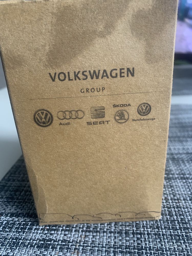 Продам масляный фильтр на Volkswagen