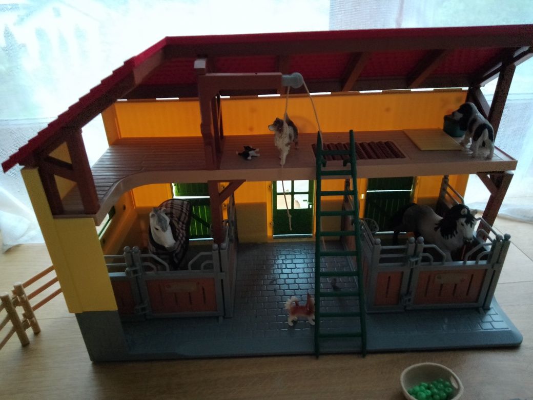 Schleich Stajnia farm Word 42485