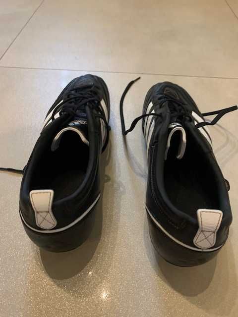 buty piłkarskie korki adidas