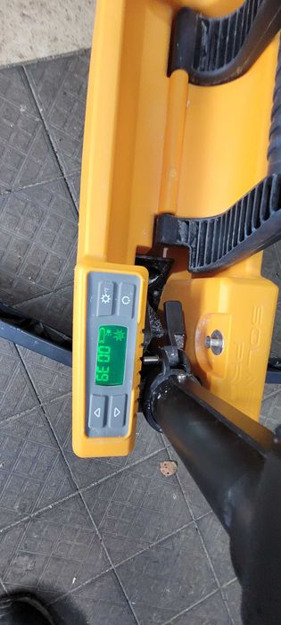 Solaris PRO Akumulatorowa lampa maszt