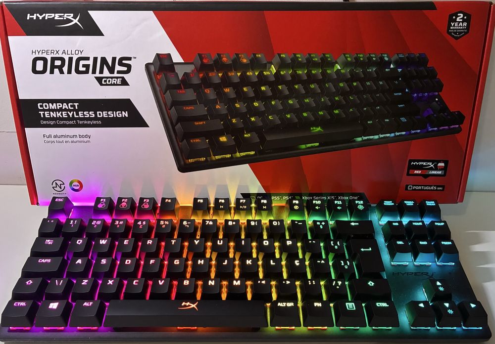 Teclado Mecânico HyperX Alloy Origins Core RGB (Switch Red)