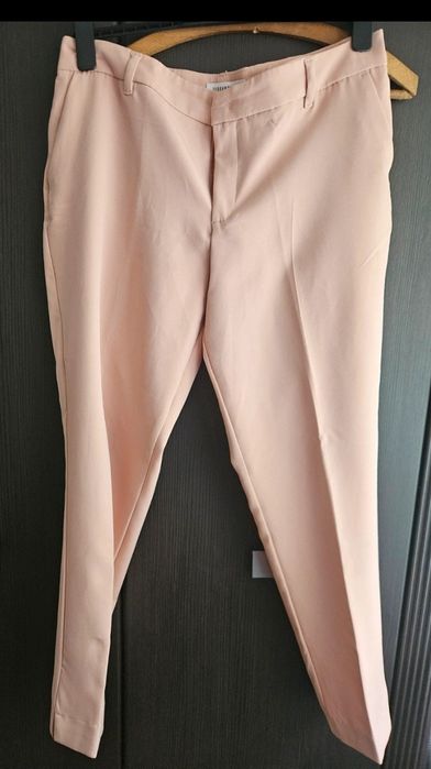 Spodnie damskie wyjściowe