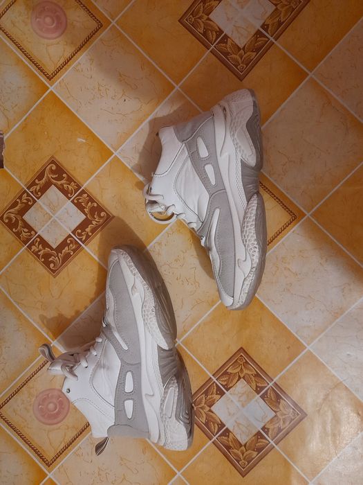 Кроссовки весна-осень 37р