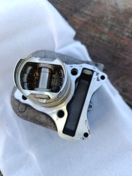 Поршнева Сузукі адрес 125