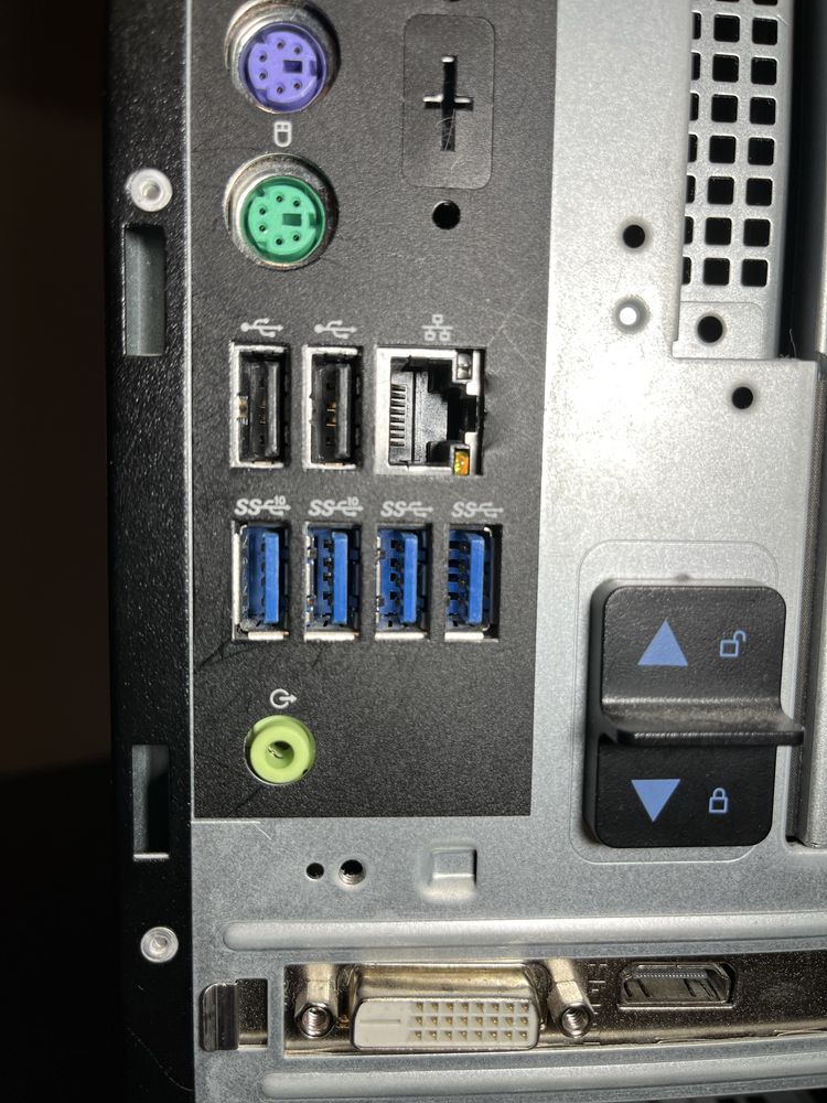 Komputer DELL Precision 3640,Intel(R) Core(TM) i3-10100 CPU