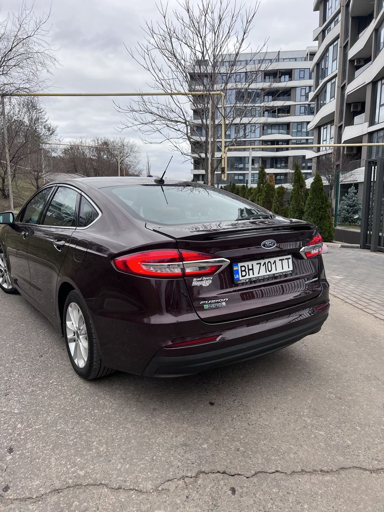 Продам Ford Fusion Titanium plug-in Hybrid