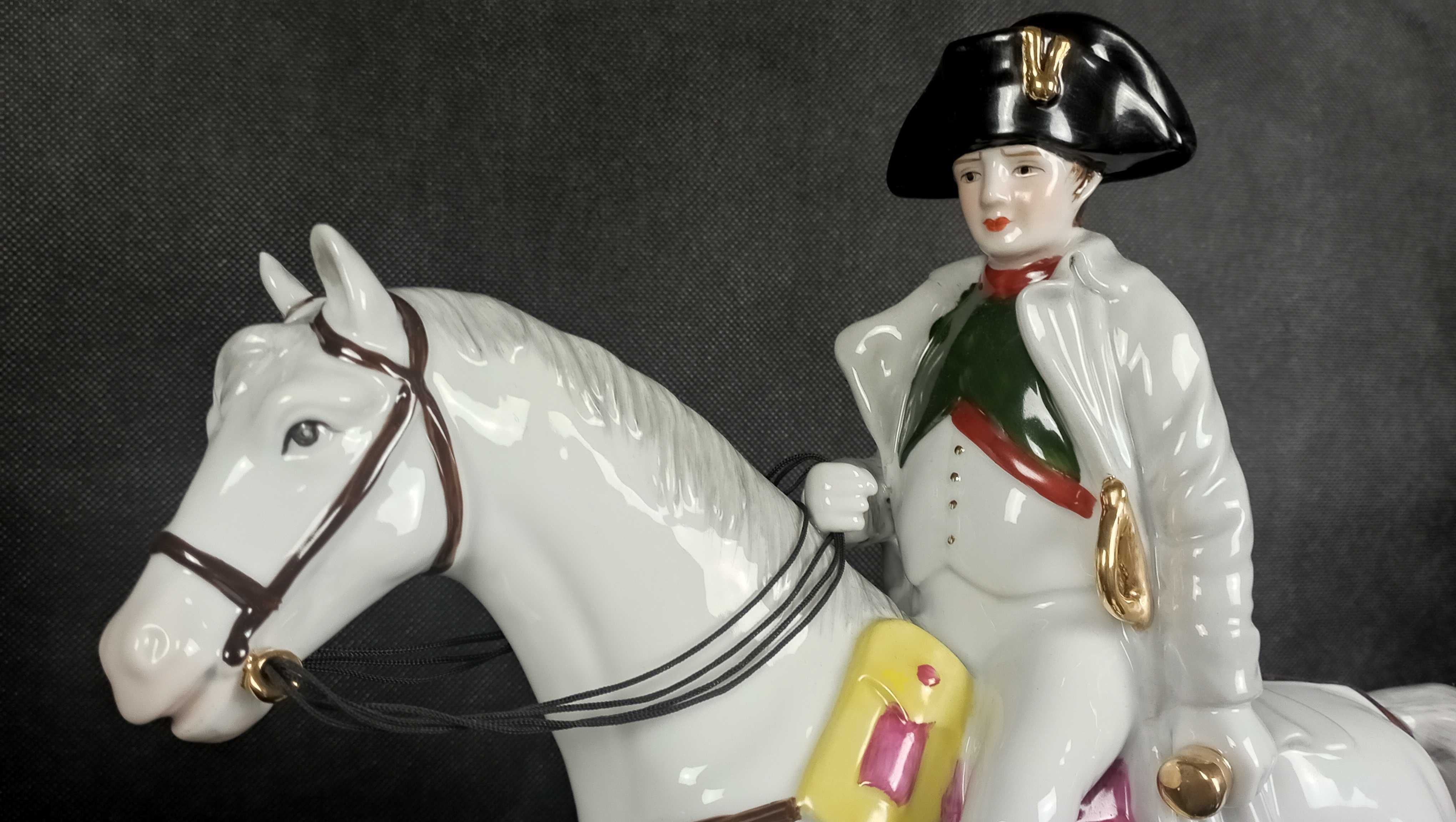 Figurka porcelanowa Napoleon na koniu. Neundorf