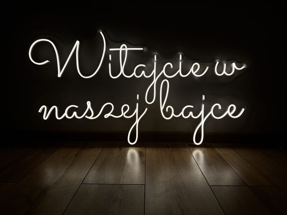 Ledon Witajcie w naszej bajce wynajem dekoracje ślubne neon led napis