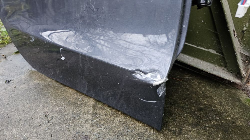 Дверка Tesla Model 3