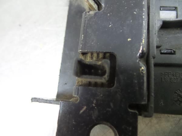 Fechadura / fecho da mala VOLKSWAGEN Golf IV (1J1)