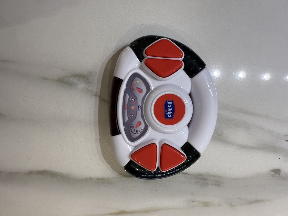 Машинка на радиоуправлении "Rocket the Crossover"