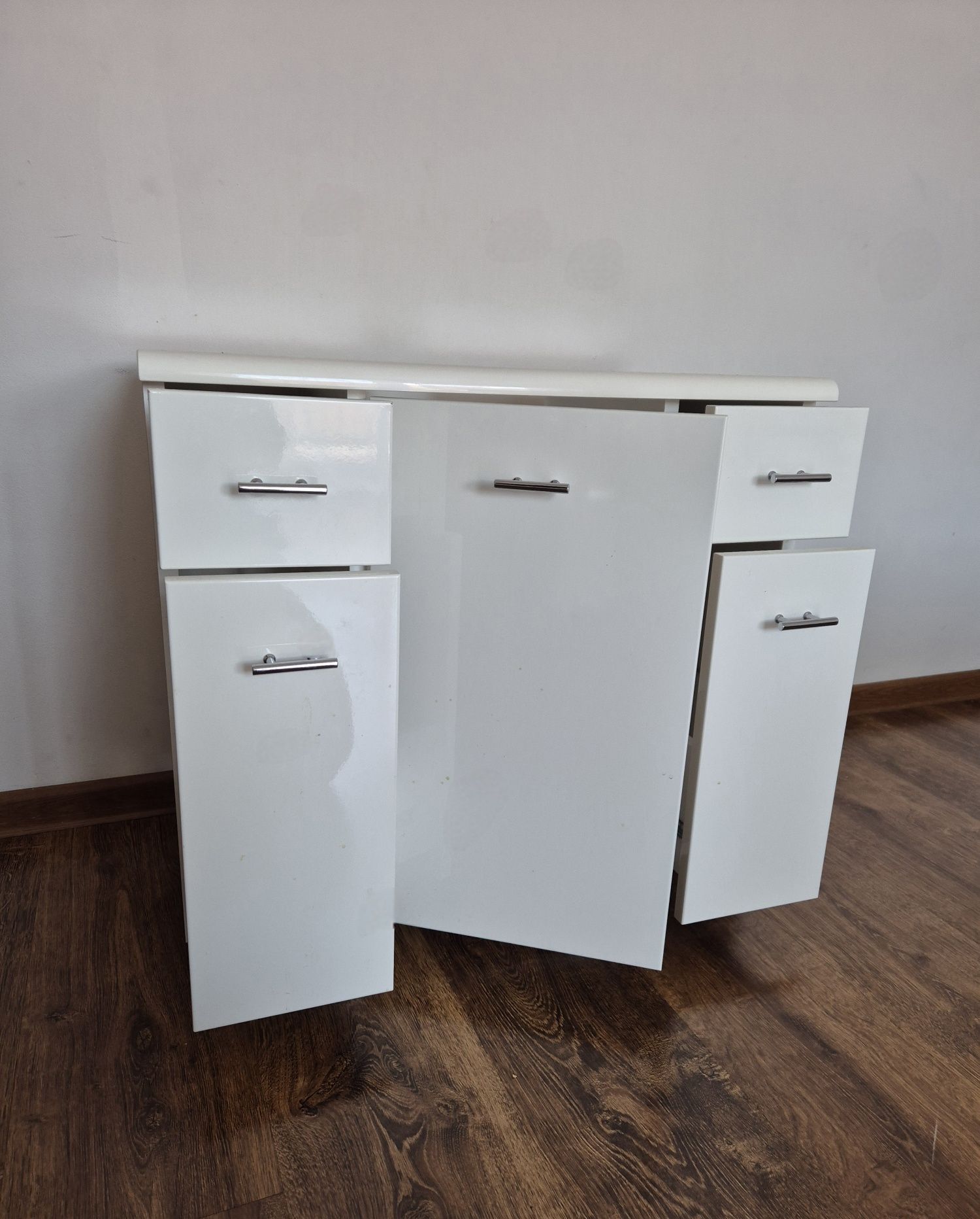 Szafka pod umywalkę  na kółkachbiały połysk brw