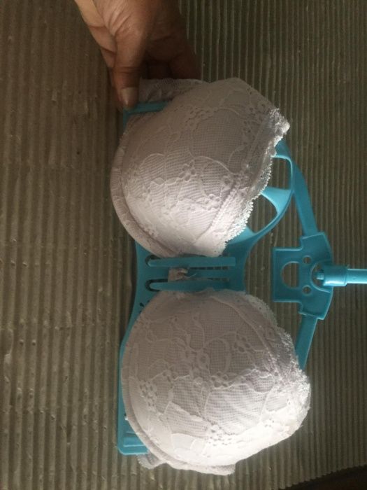 Cabide para secar roupa interior