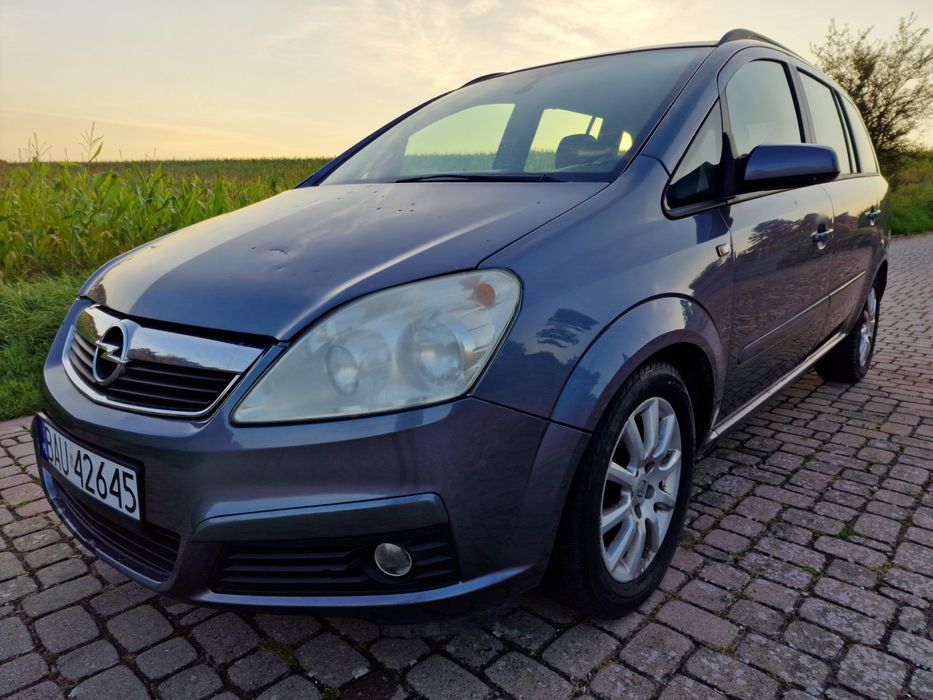 Opel Zafira B 1.9CDTI 120KM. Pierwszy właściciel w kraju. 6 biegow.