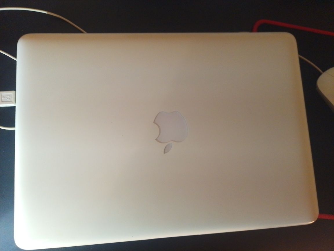 MacBook Model A1342