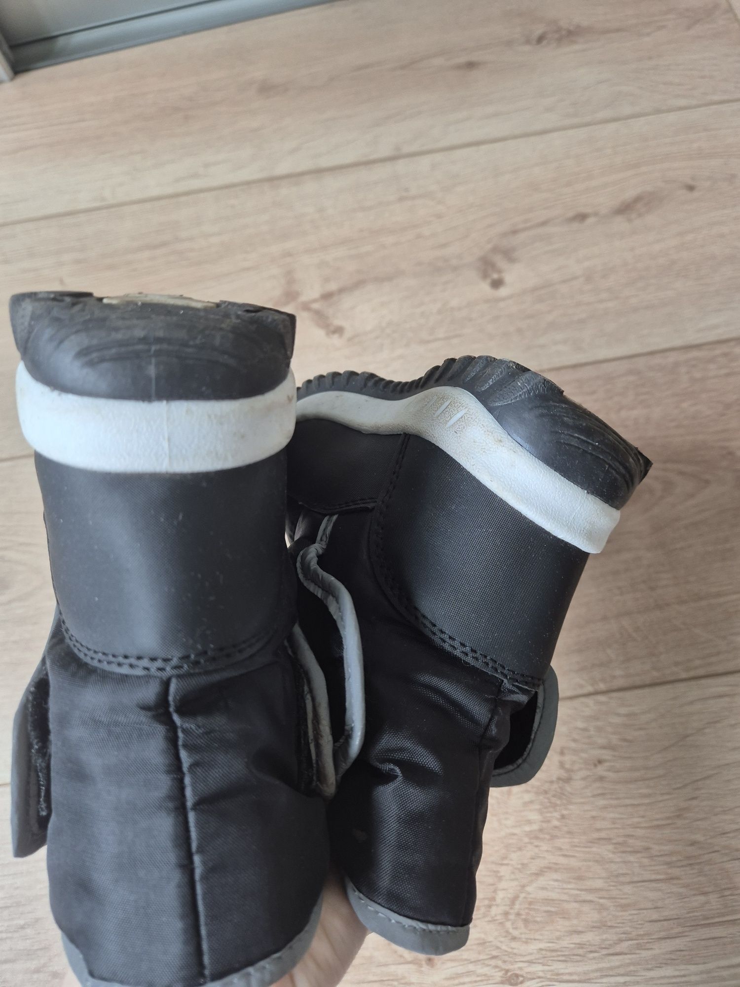 Czarne śniegowce buty zimowe Sinsay 26 używane