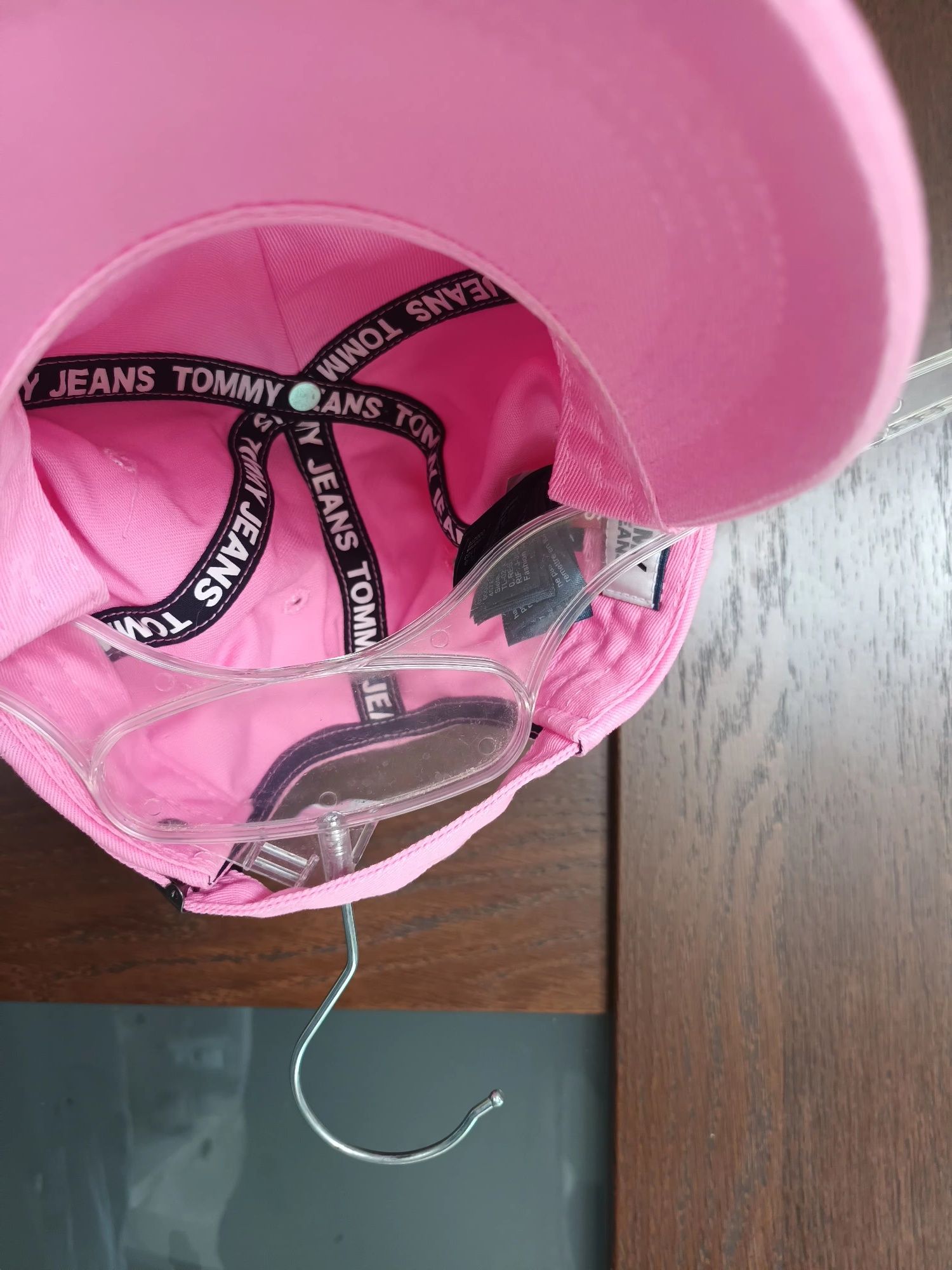 Czapka damska Tommy Jeans jak nowa stan idealny