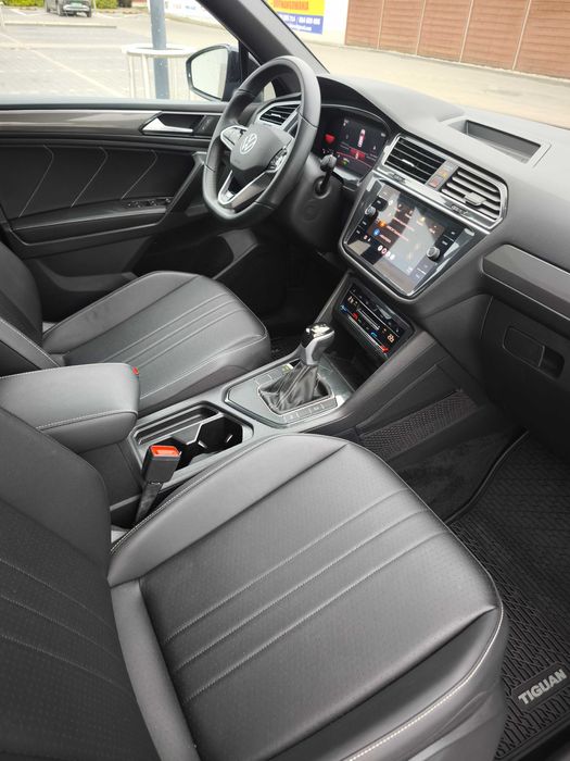 VW TIGUAN 2023 R-Line Black edition 2.0 190KM USA full 15k przebieg!