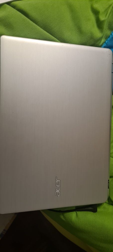Portátil tatil Acer Aspire v5 11.6''