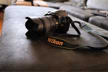 Nikon D5000 z obiektywem Nikkor 18-105 stan bdb , niski przebieg