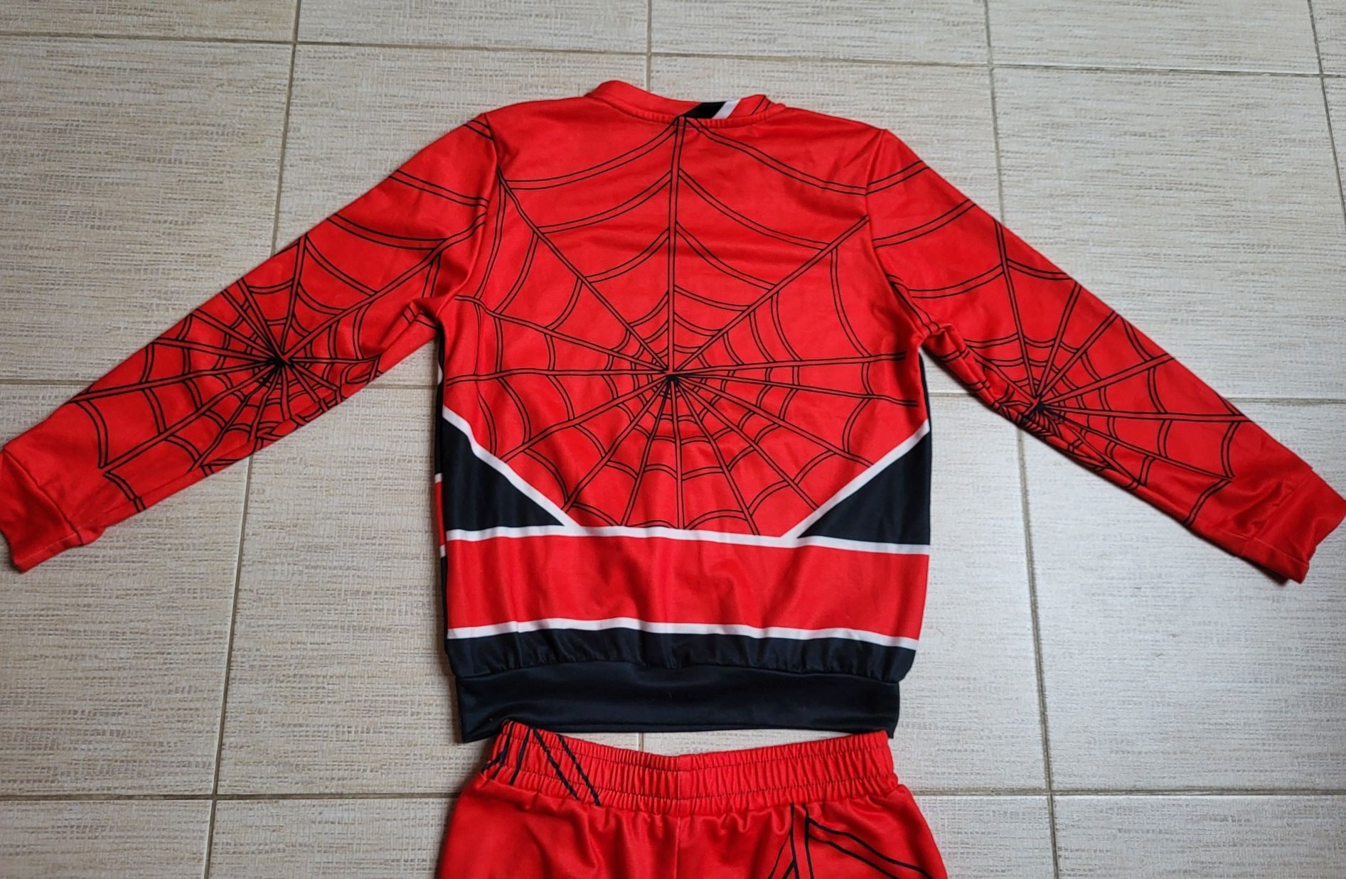 Spiderman, strój, kostium, przebranie Spidermana na karnawał, dres 140