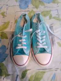 Buty sportowe damskie firmy Converse r.39