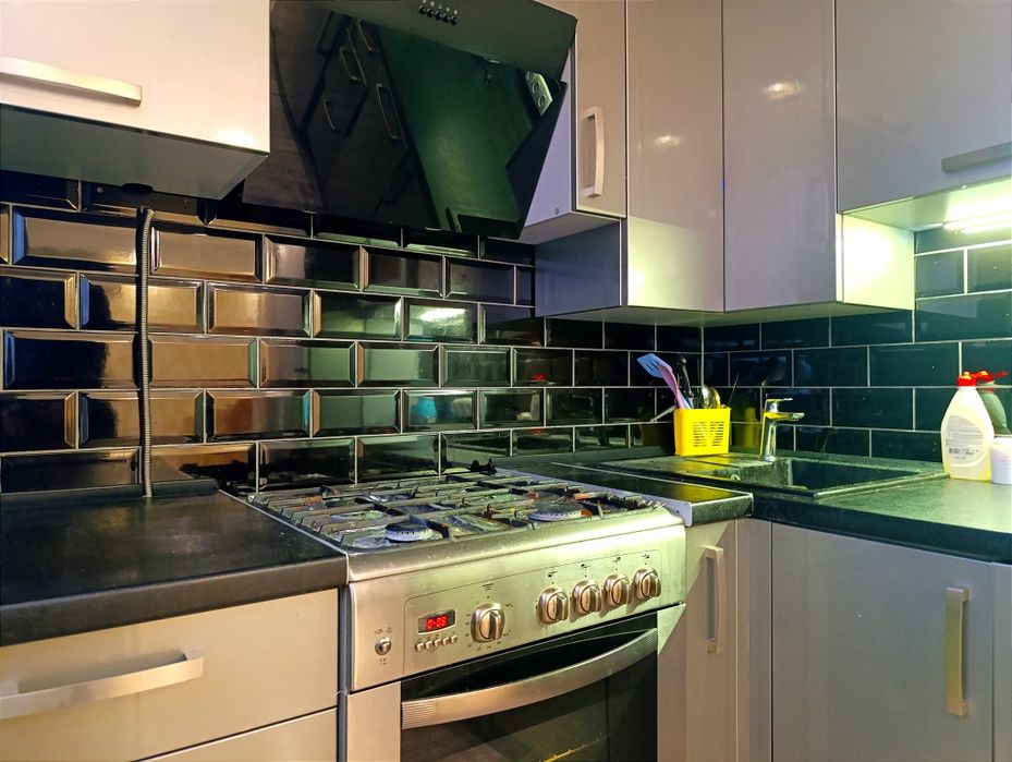 Продам  Квартиру. Черёмушки.