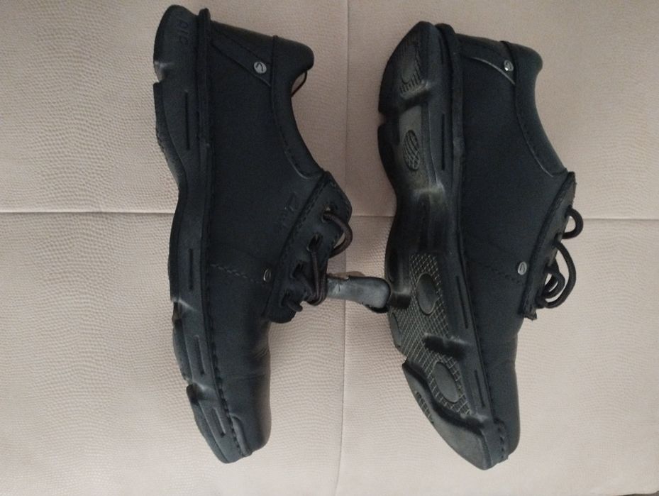 Чоловіче взуття Clarks