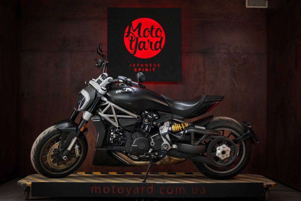 Ducati XDiavel із Японії