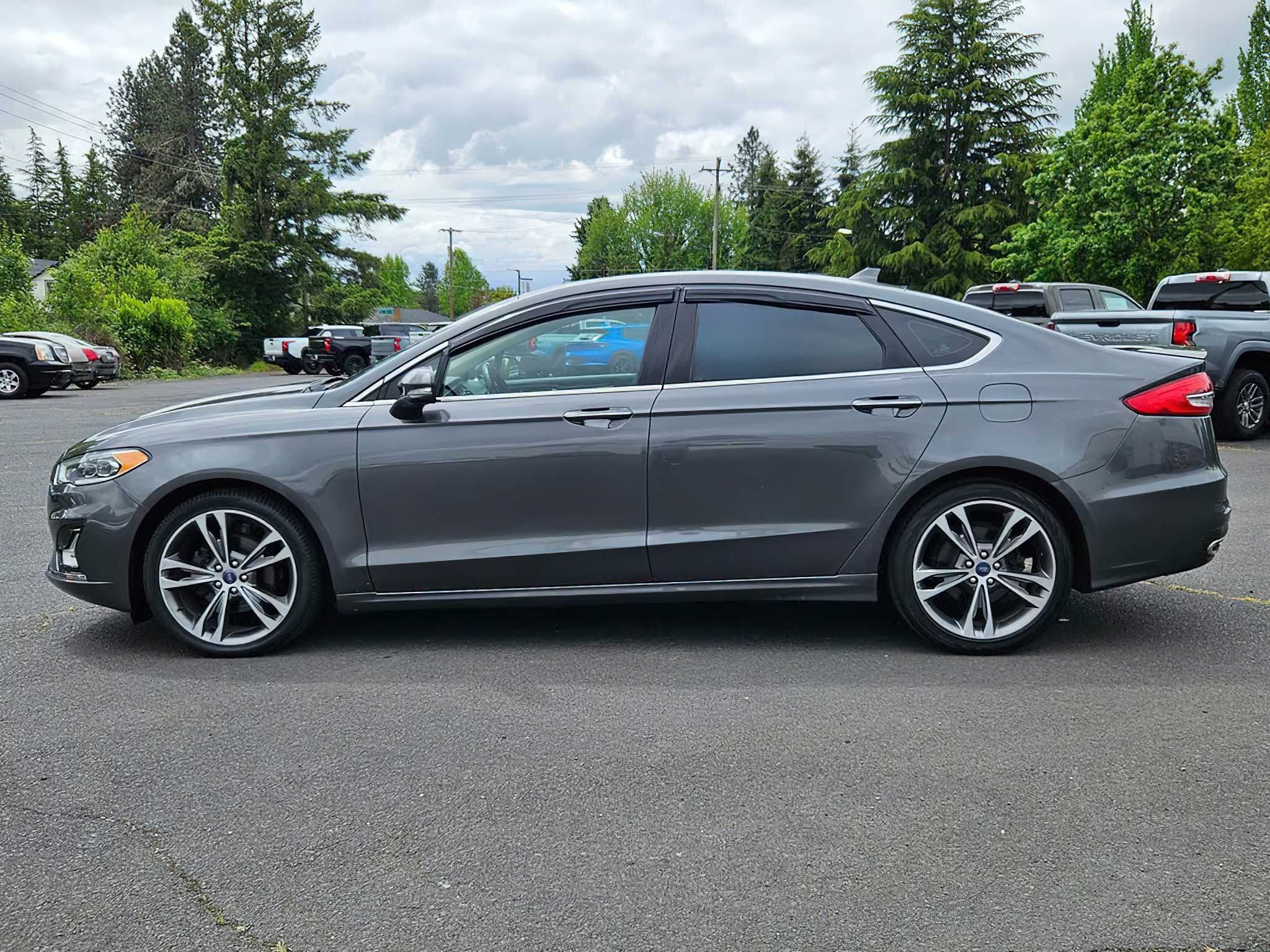 Ford Fusion Titanium 2020