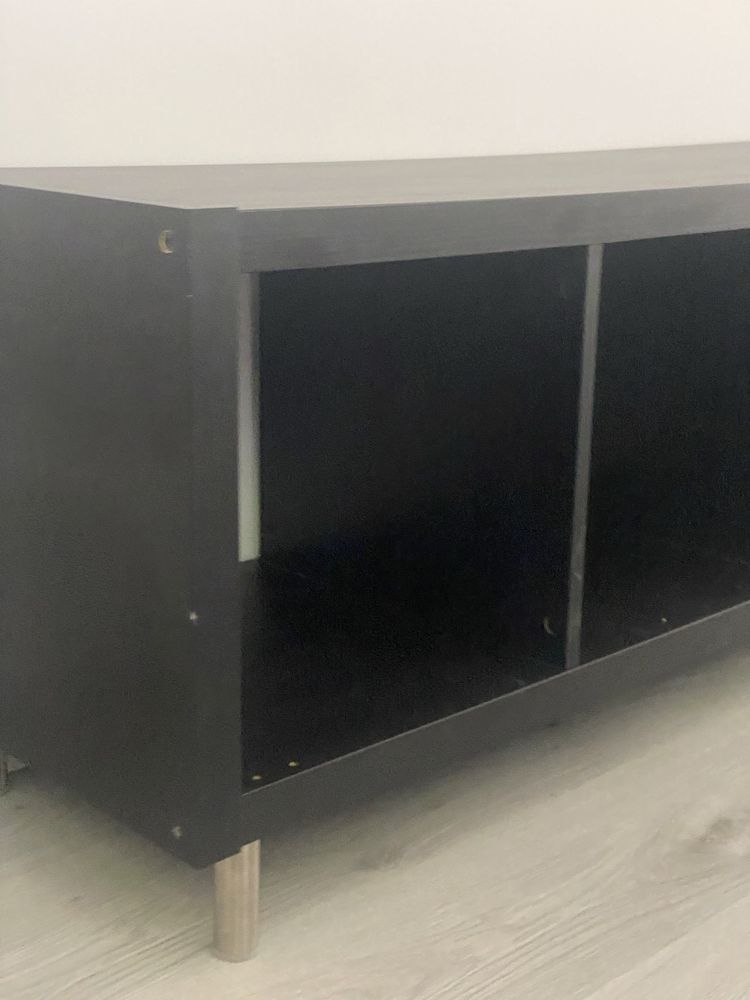 Movel kalax para sala com pernas em metal