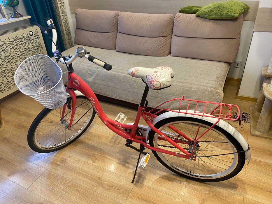 Rower damski flowers 24 cal jak nowy