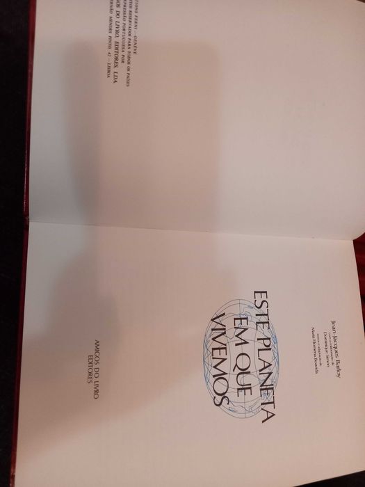 Coleção 8 livrros - Este Planeta em que Vivemos - Amigos do Livro Ed.