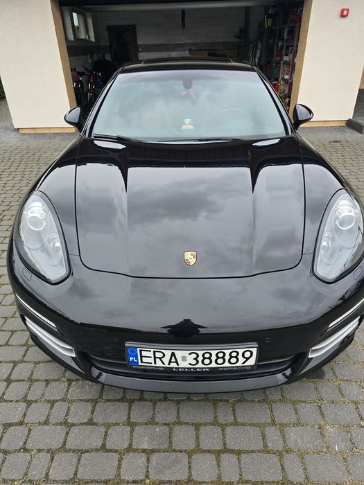 Porsche Panamera 4 Limited Edition