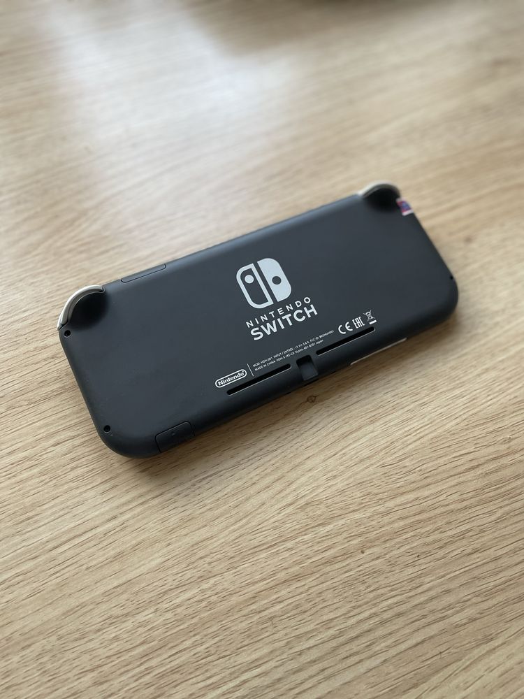 Ігрова приставка Nintendo Switch Lite