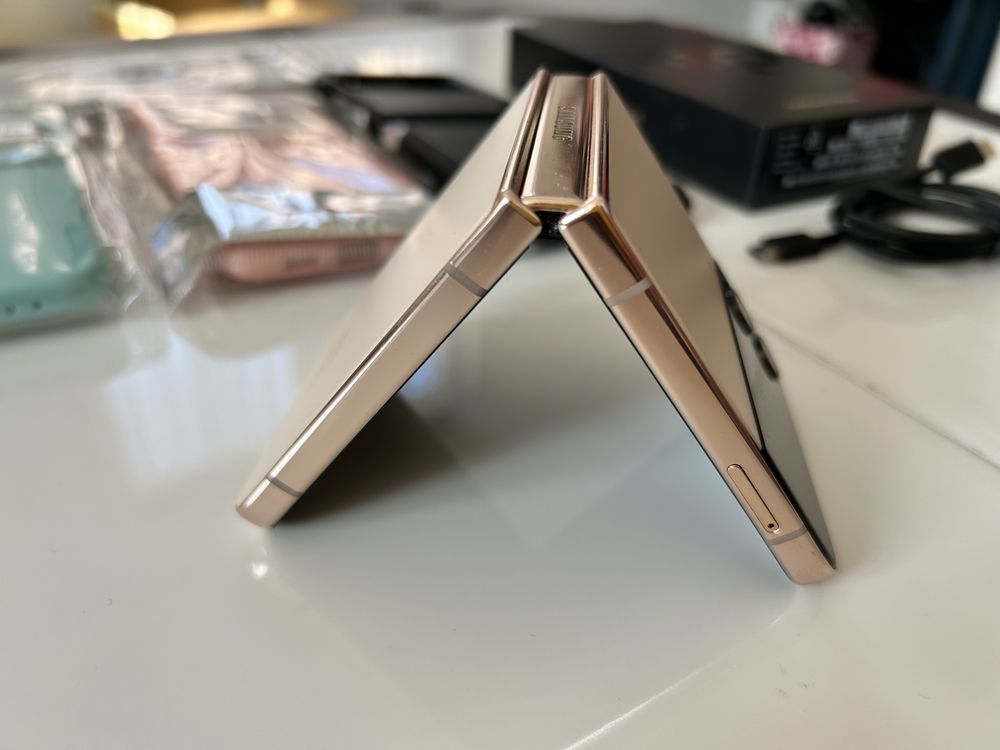 Samsung Galaxy Z Flip 4