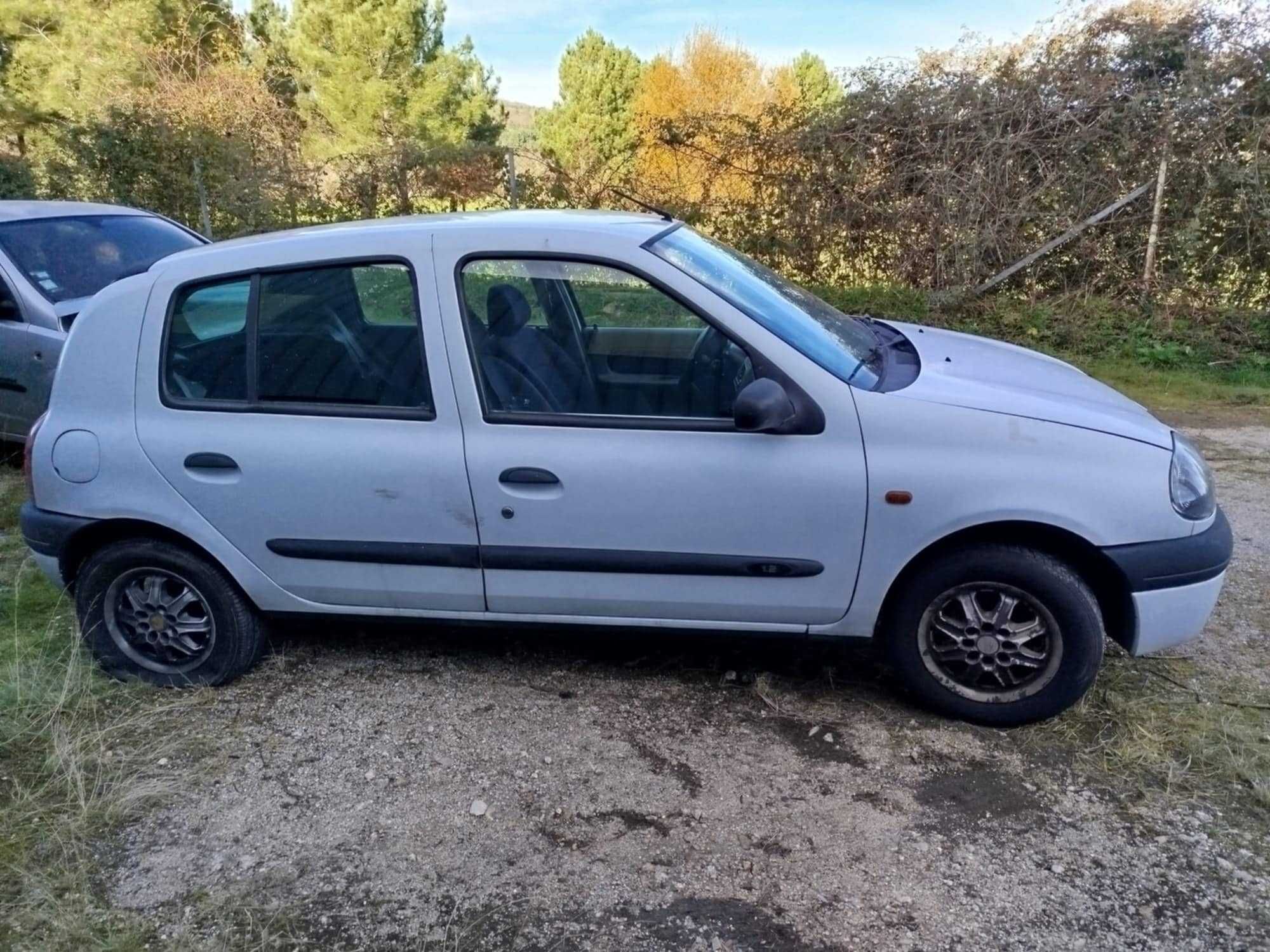 Para peças Renault Clio II 1.2 ano 1998