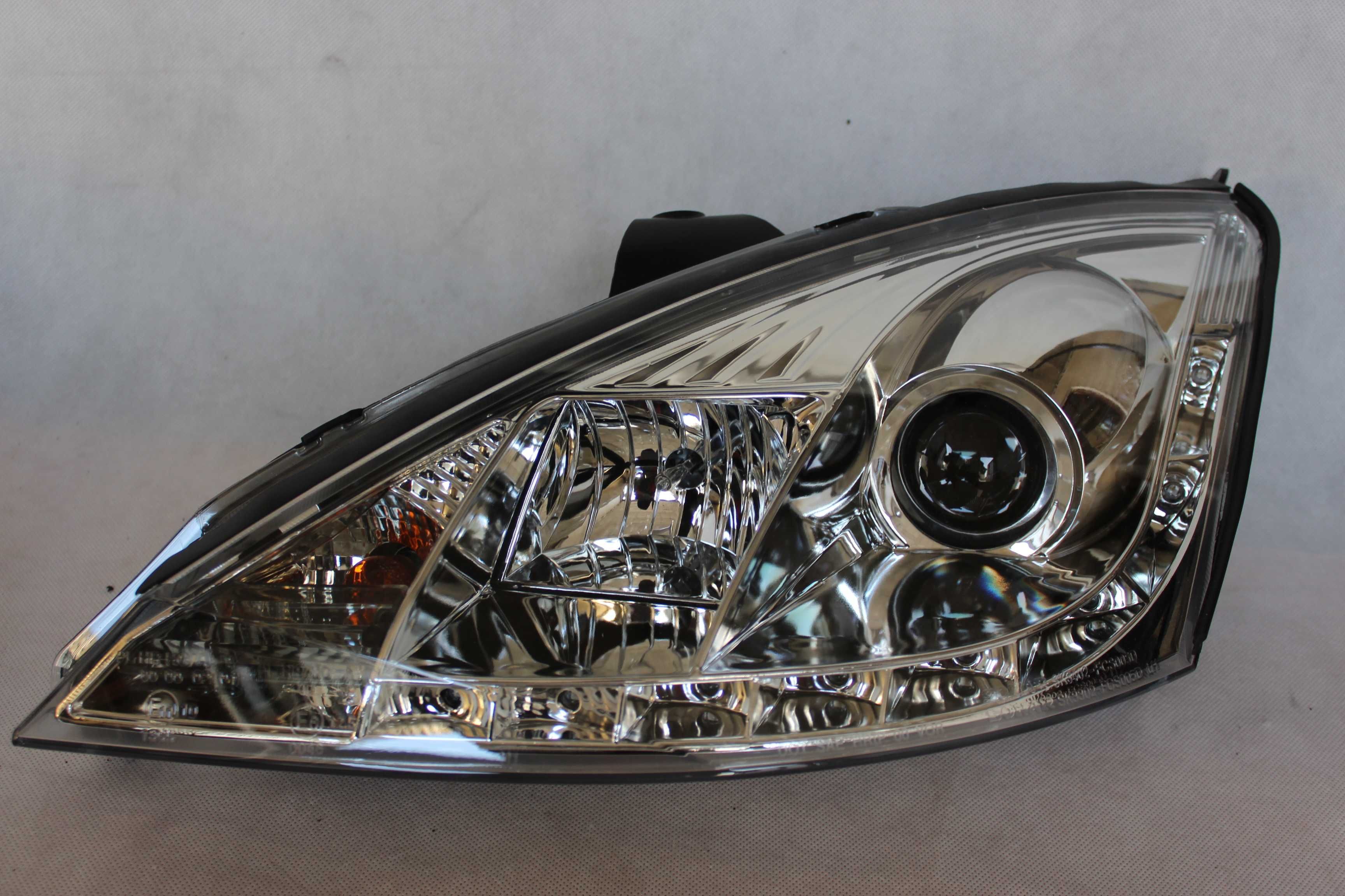 Lampy przednie przód FORD FOCUS I 1 01-04 lift LED Dzienne DRL NOWE!