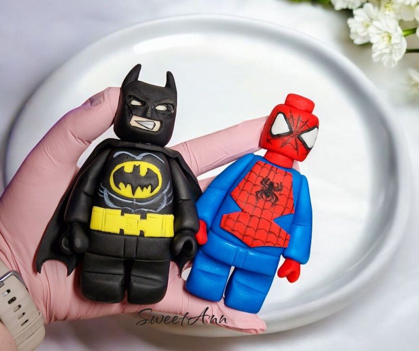 Figurka na tort lego Batman i Spiderman