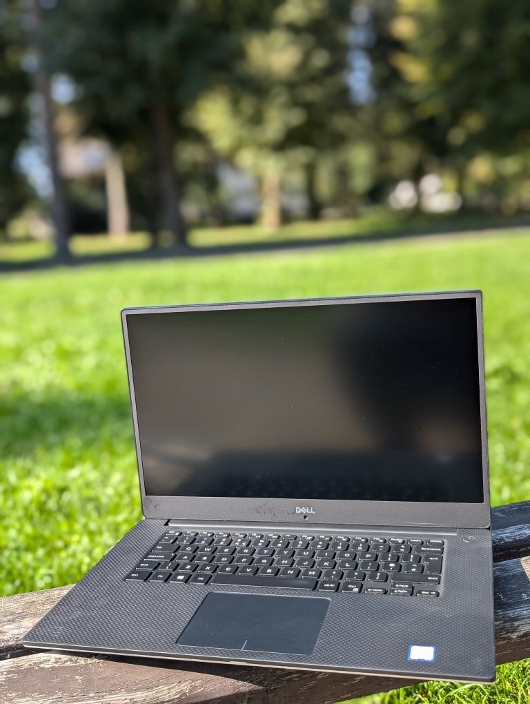 P2000 (4GB)/Ноутбук Dell Precicion 5530/i7-8850H/32/512/15.6"/FHD/IPS