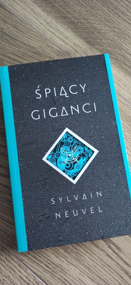 Śpiący giganci Sylvain Neuvel