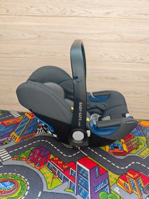 Автокрісло Britax Romer Baby-Safe I-Size 0-13кг з базою isofix в компл