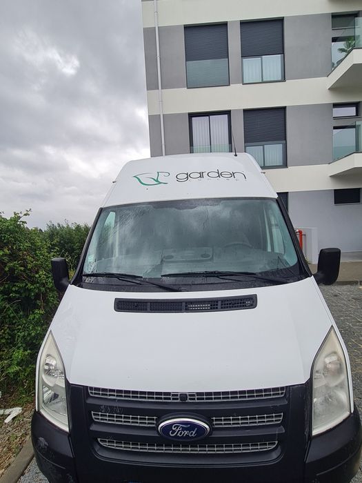 Vendo Ford Transit Furgão