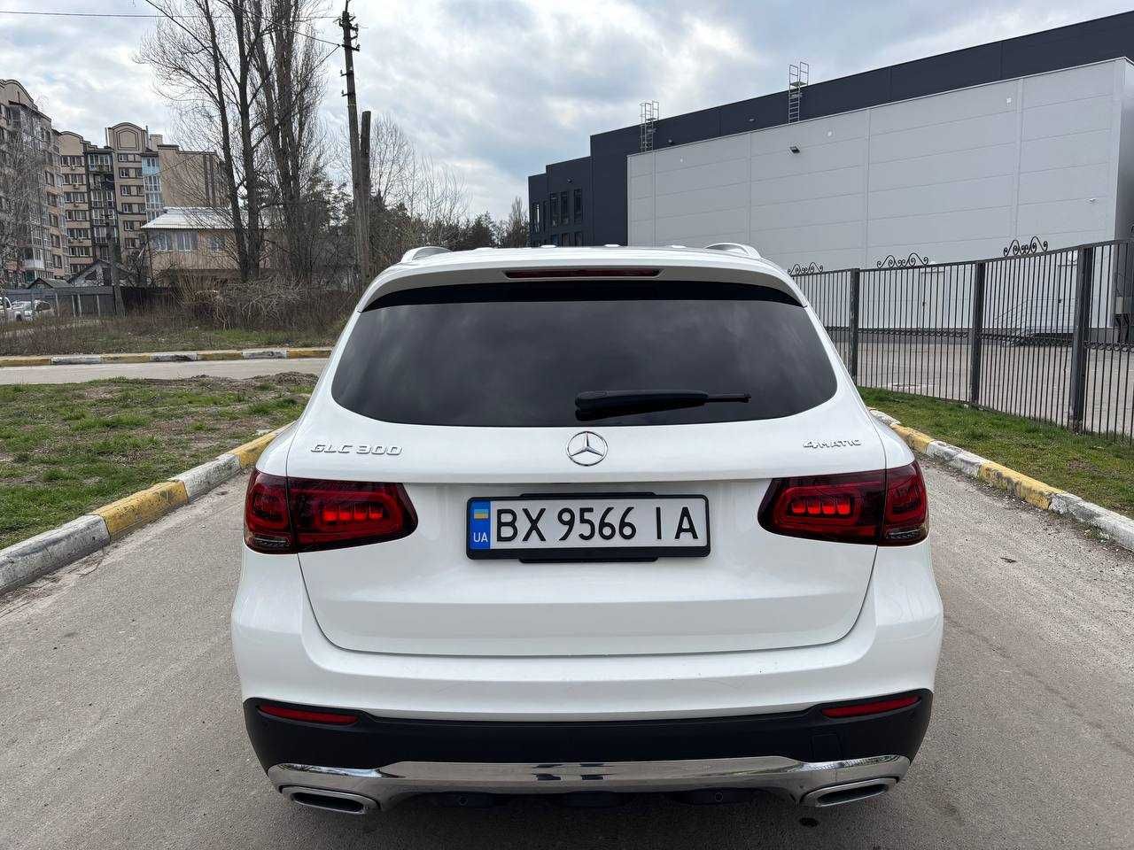 Mercedes-Benz GLC-Class 2021