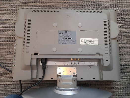 2 w 1 monitor do komputera oraz telewizor