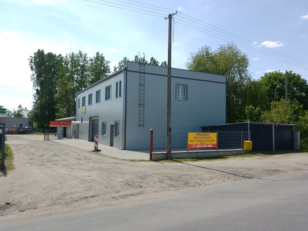 Biurowiec >Pokoje magazyny razem>350m działka 465m>Oczekuje propozycji